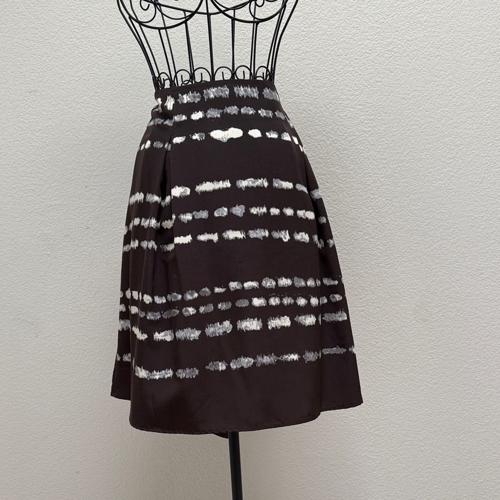 Chic Black and White A-Line Skirt